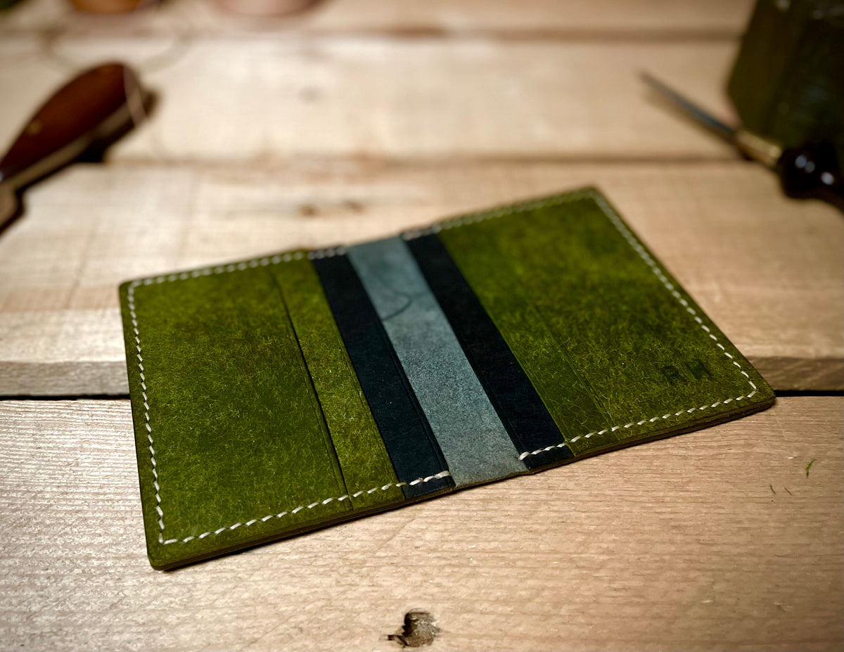 Beautiful Handmade Leather Wallet - Made in UK – Ross Hugo Leather